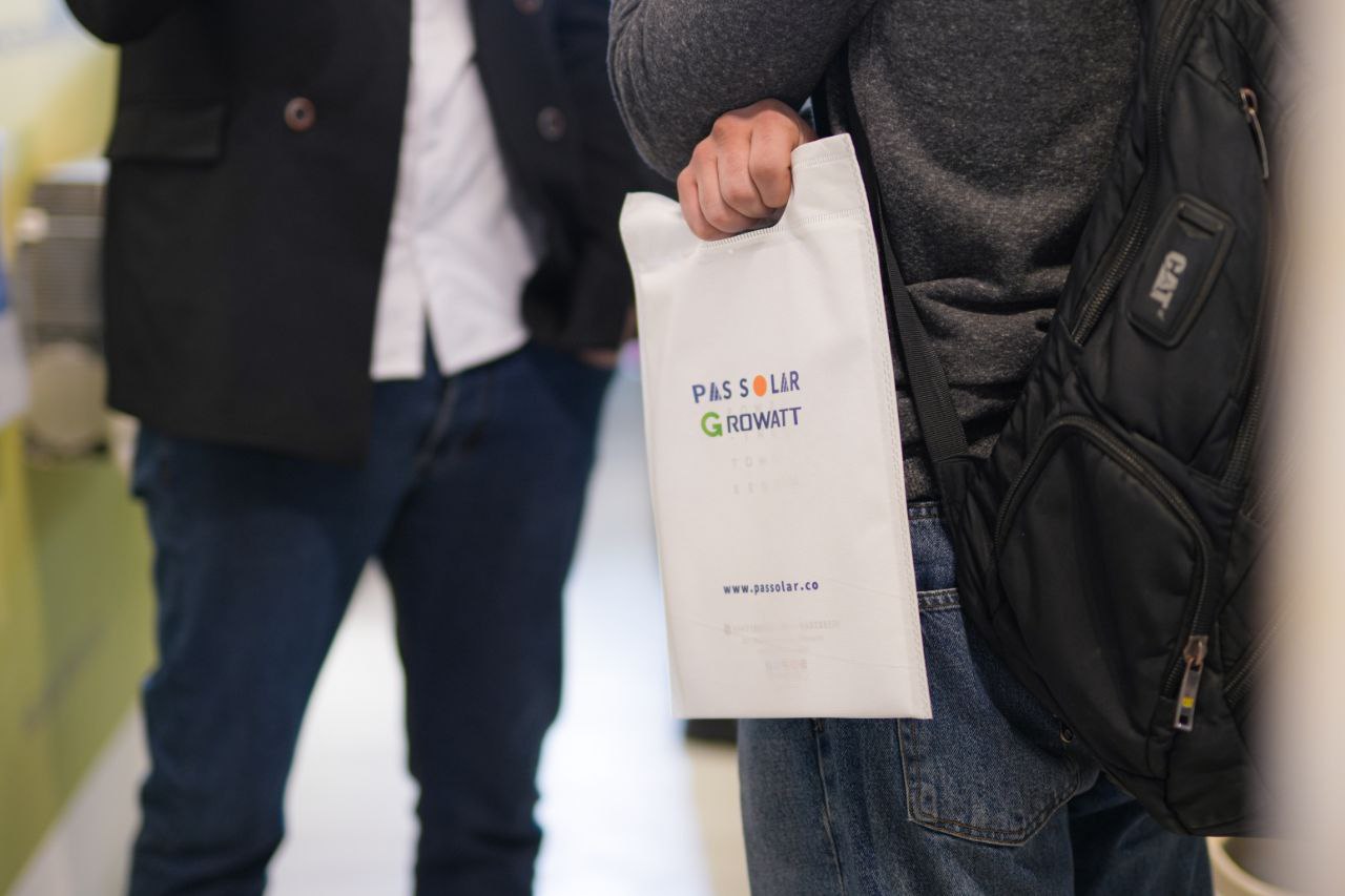 slide-cc87439 slide-cc87439